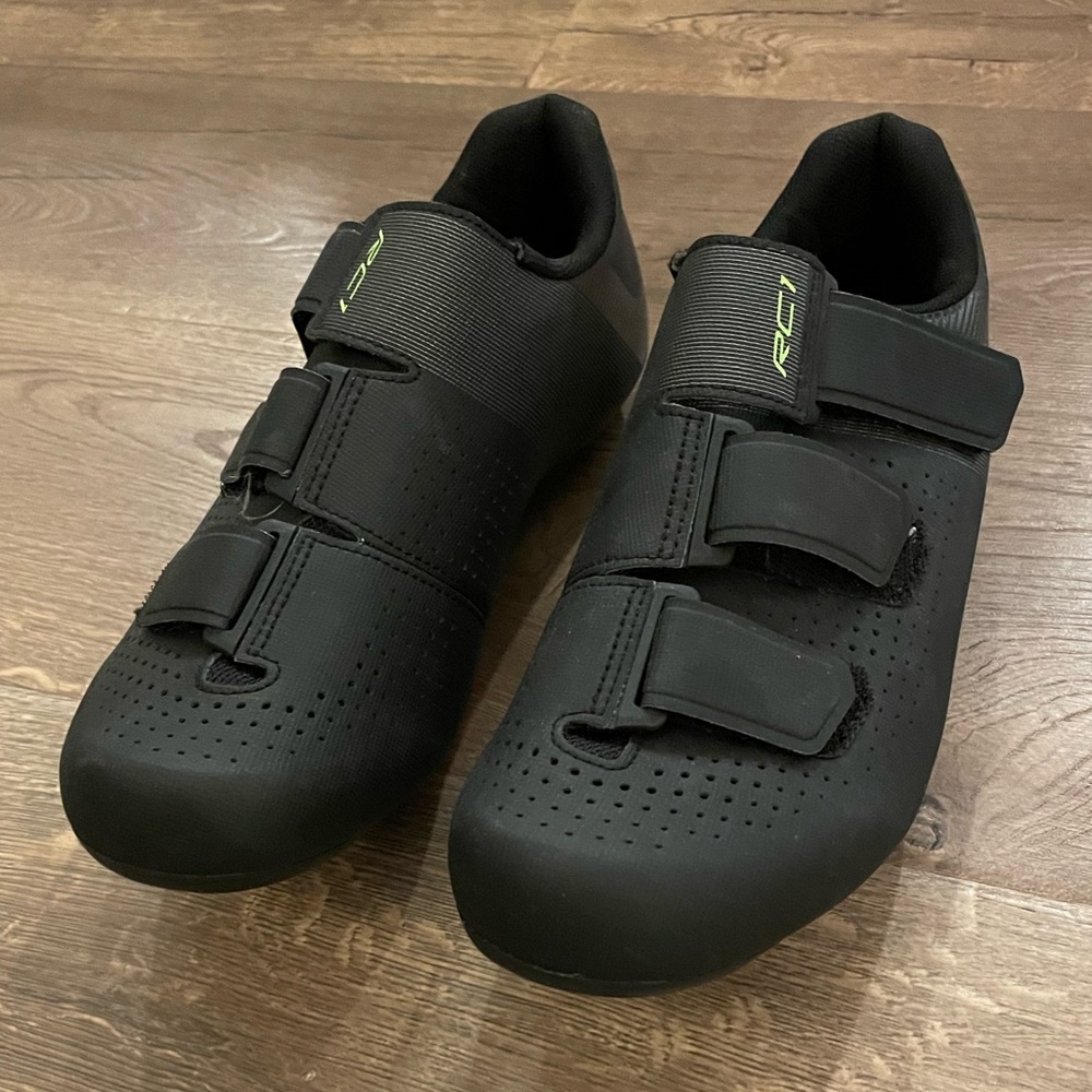 Shimano RC1 Cycling Spinning Shoe Black 45 (US Men's 10.5)